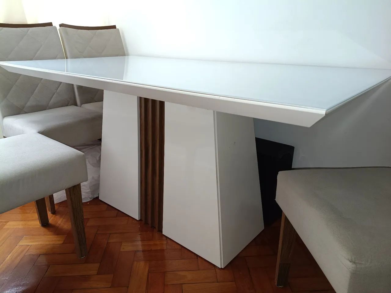 Mesa de Jantar com Tampo de Vidro em Laca - Conservada - Foto 3