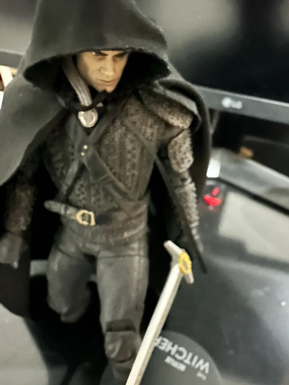 Geralt e Siri The Witcher Netflix originais - Foto 3