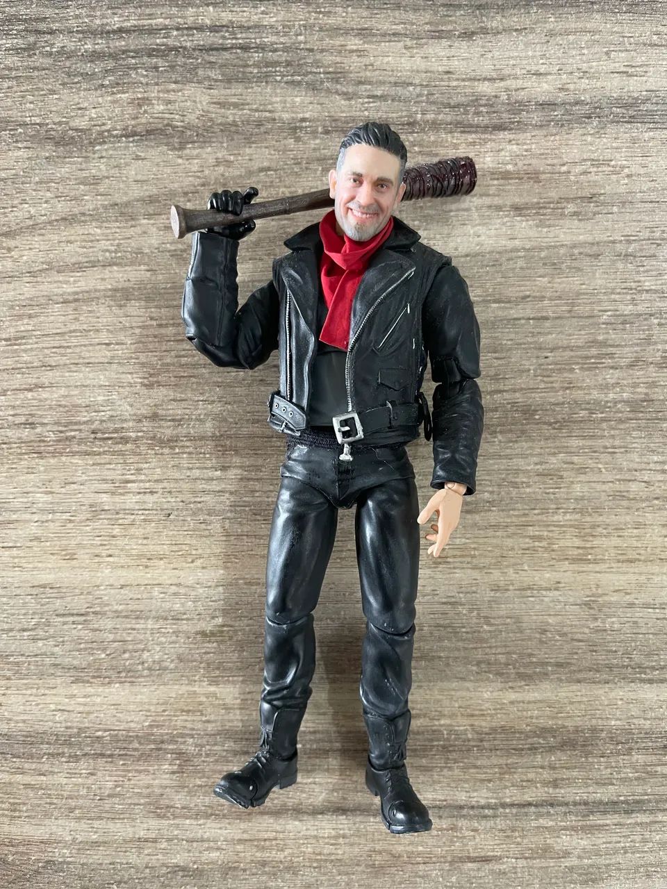 Custom figure  NEGAN The walking dead - mafex 