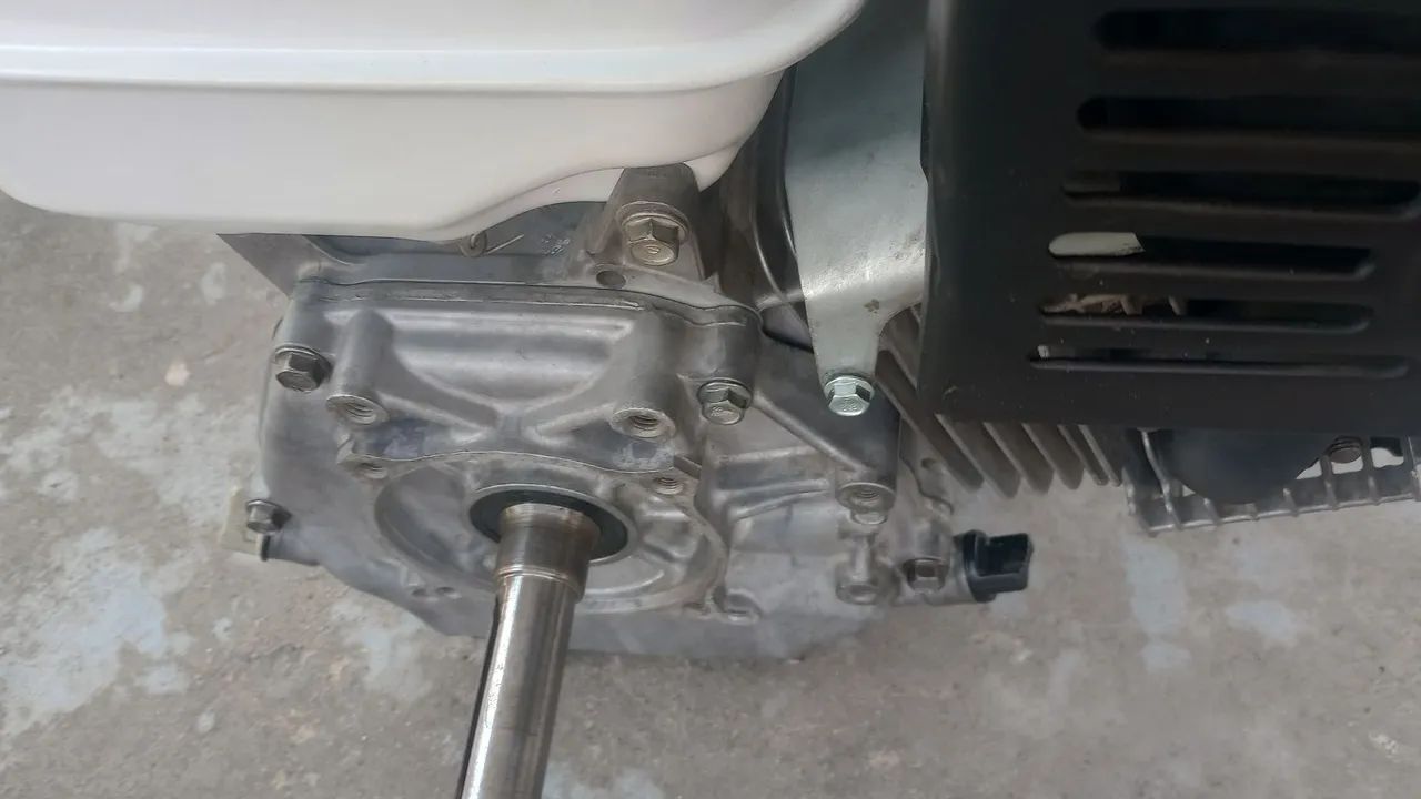 Vendo motor Honda GX 390 13 hp  - Foto 4