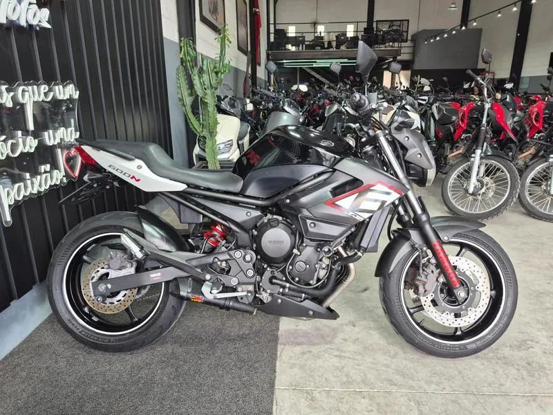 YAMAHA XJ6 N 2015 - Foto 4