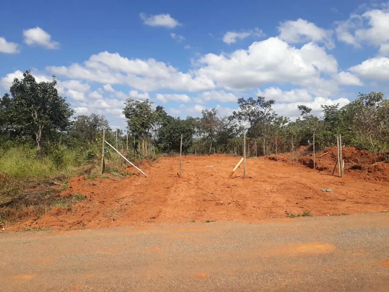 VENDE-SE TERRENO EM MATHEUS LEME  - Foto 3
