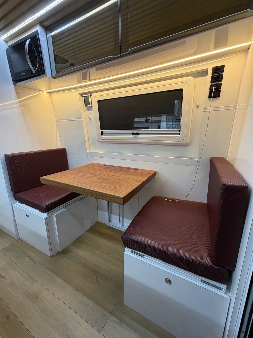 Motorhome Sprinter 417 - bateria Lítio 400Ah + placa Solar 550W - Autonomia Total - Foto 9