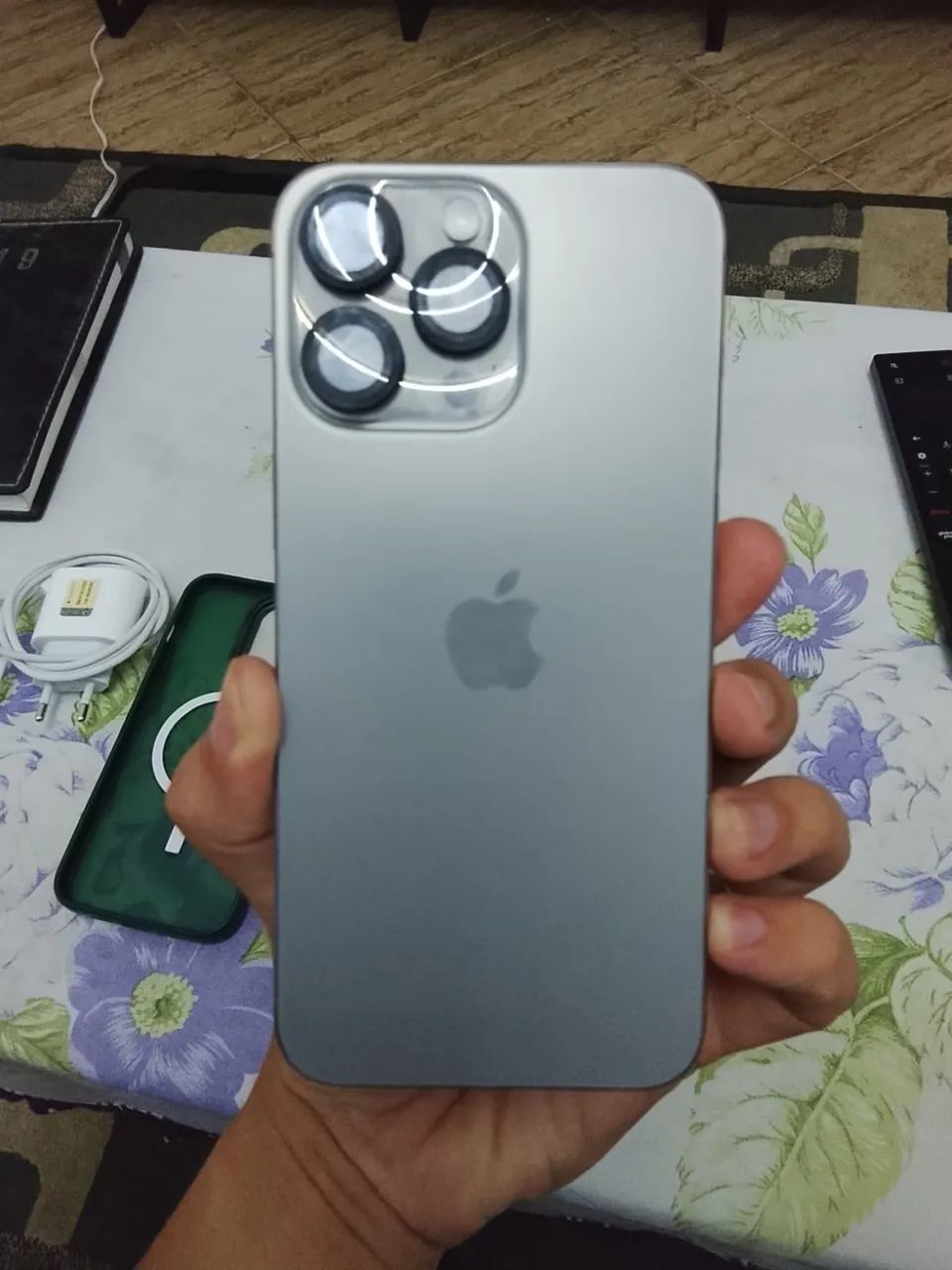 iPhone 15 pro max - Foto 2