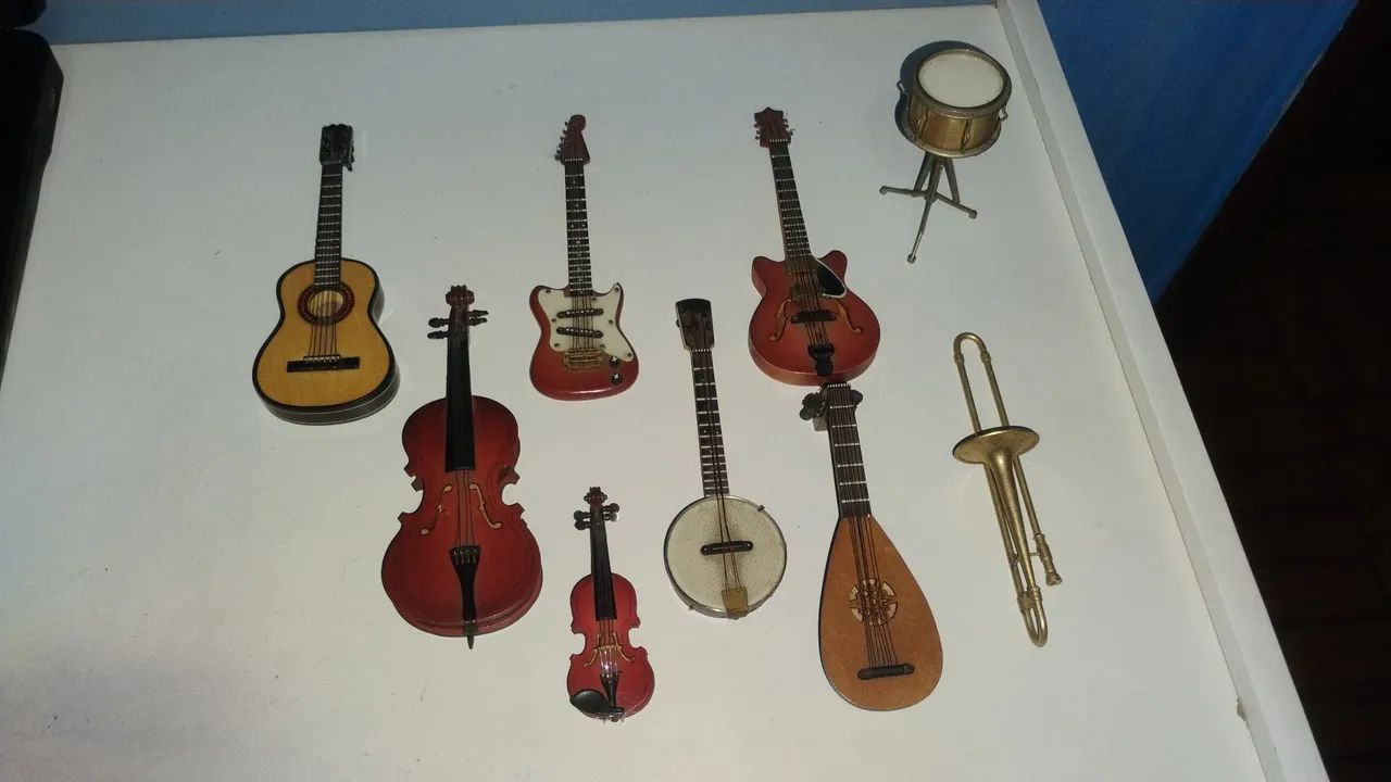 Instrumentos miniaturas