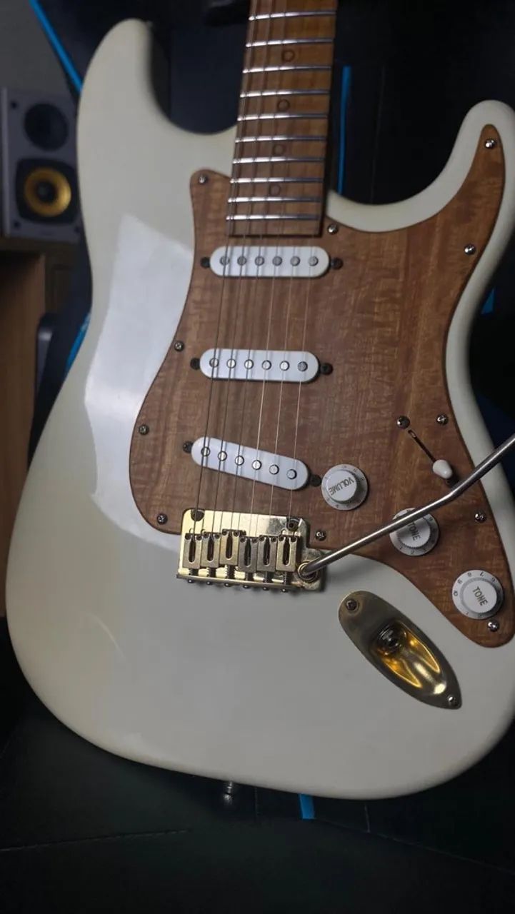 StratoCaster SSS Alphi ( R.Almino )  - Foto 2