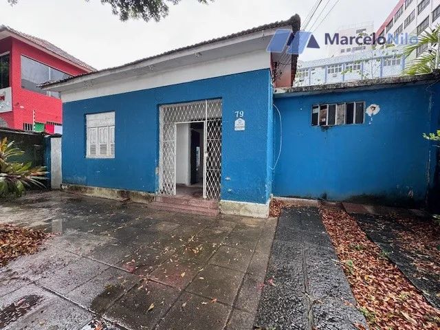Casa Comercial ao Lado da Universidade Católica