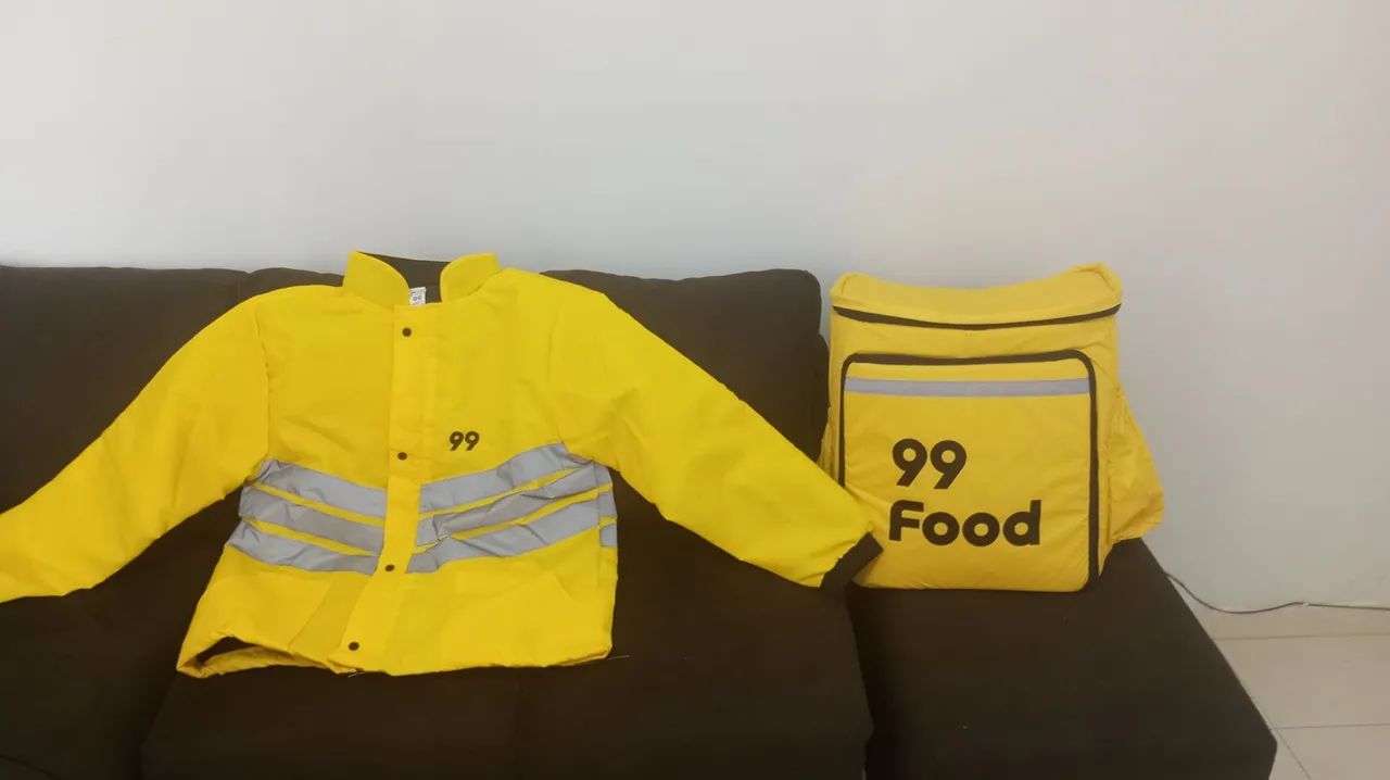 Bag bolsão e jaqueta nunca usado