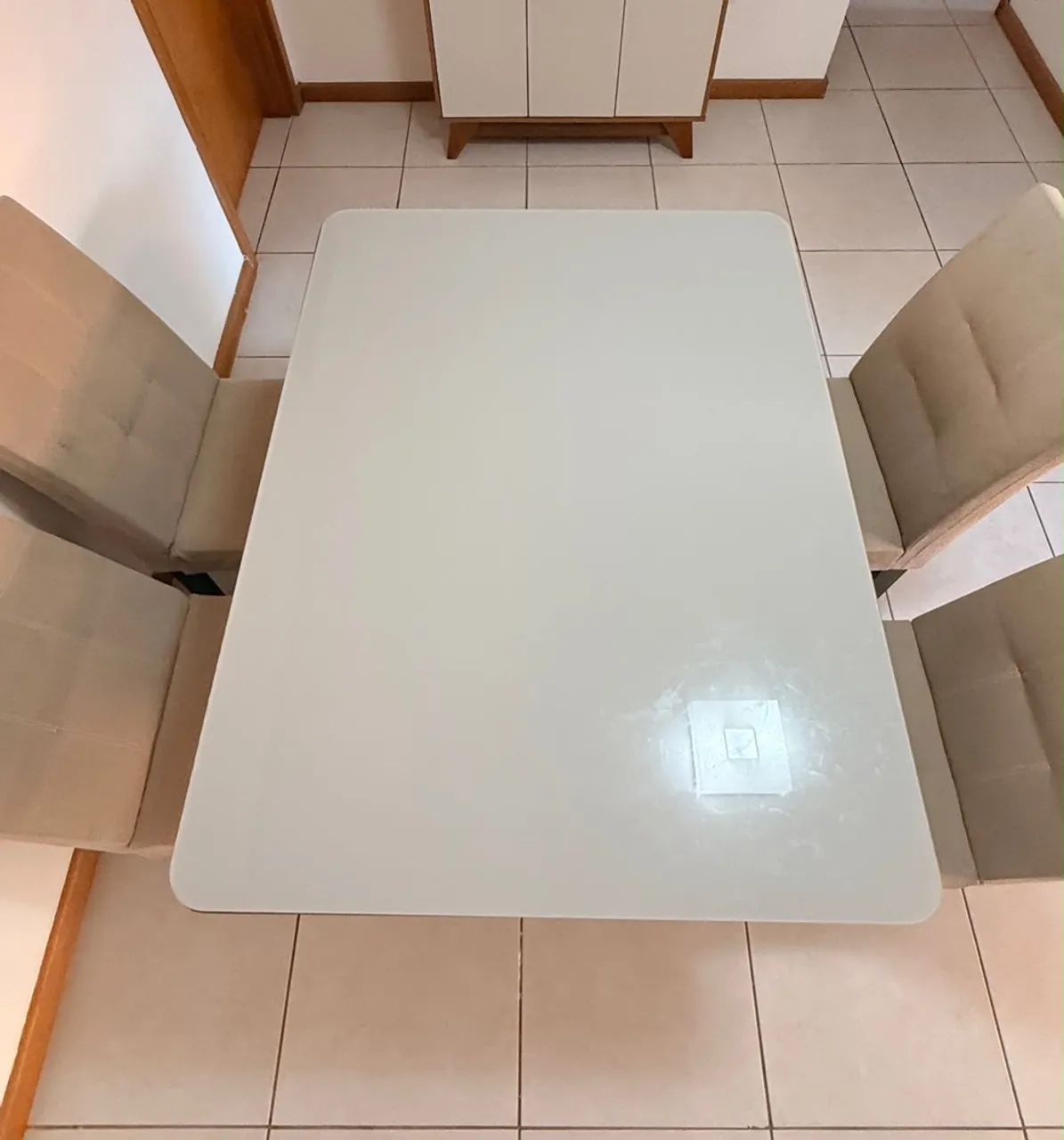 Mesa em Mdf Laqueada 4 lugares - Foto 3