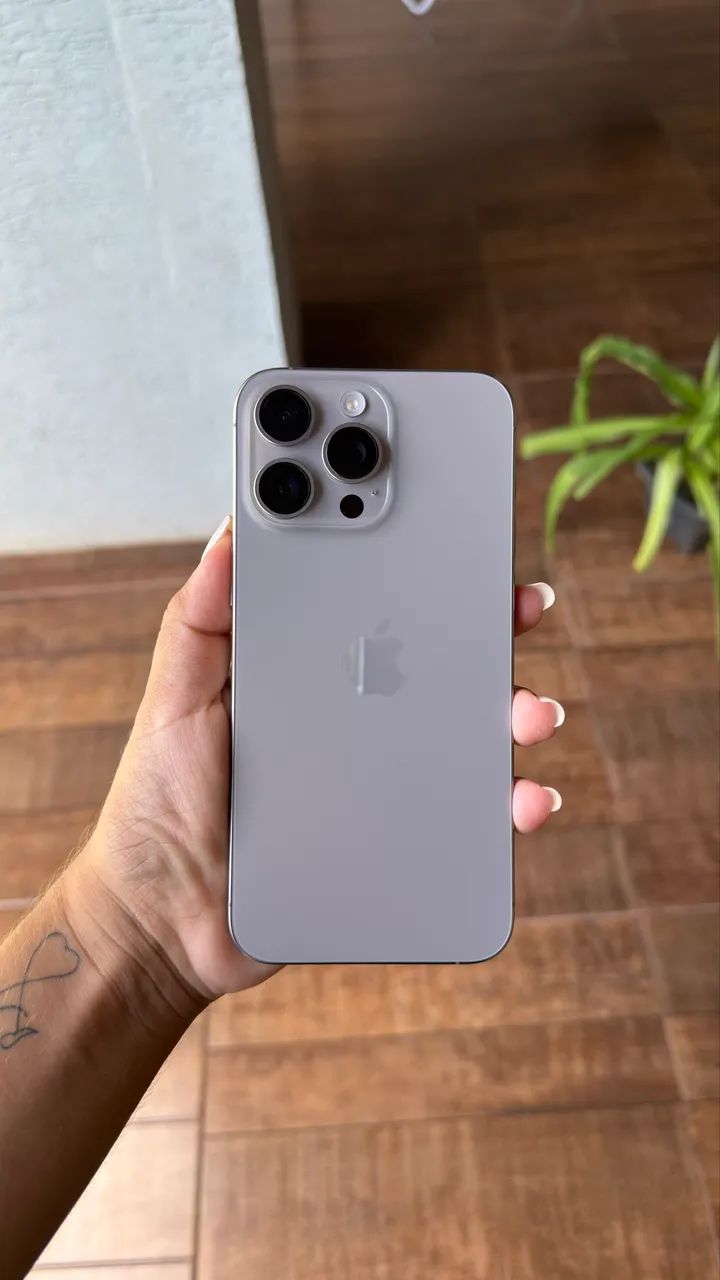 iPhone 15 Pro Max 256G - Foto 2