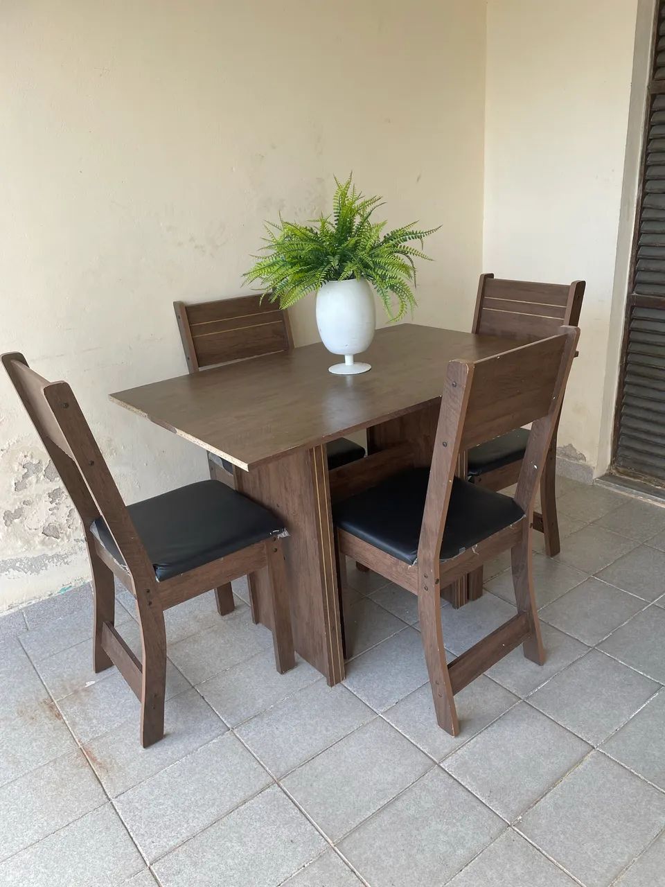 Mesa 4 cadeiras  - Foto 4