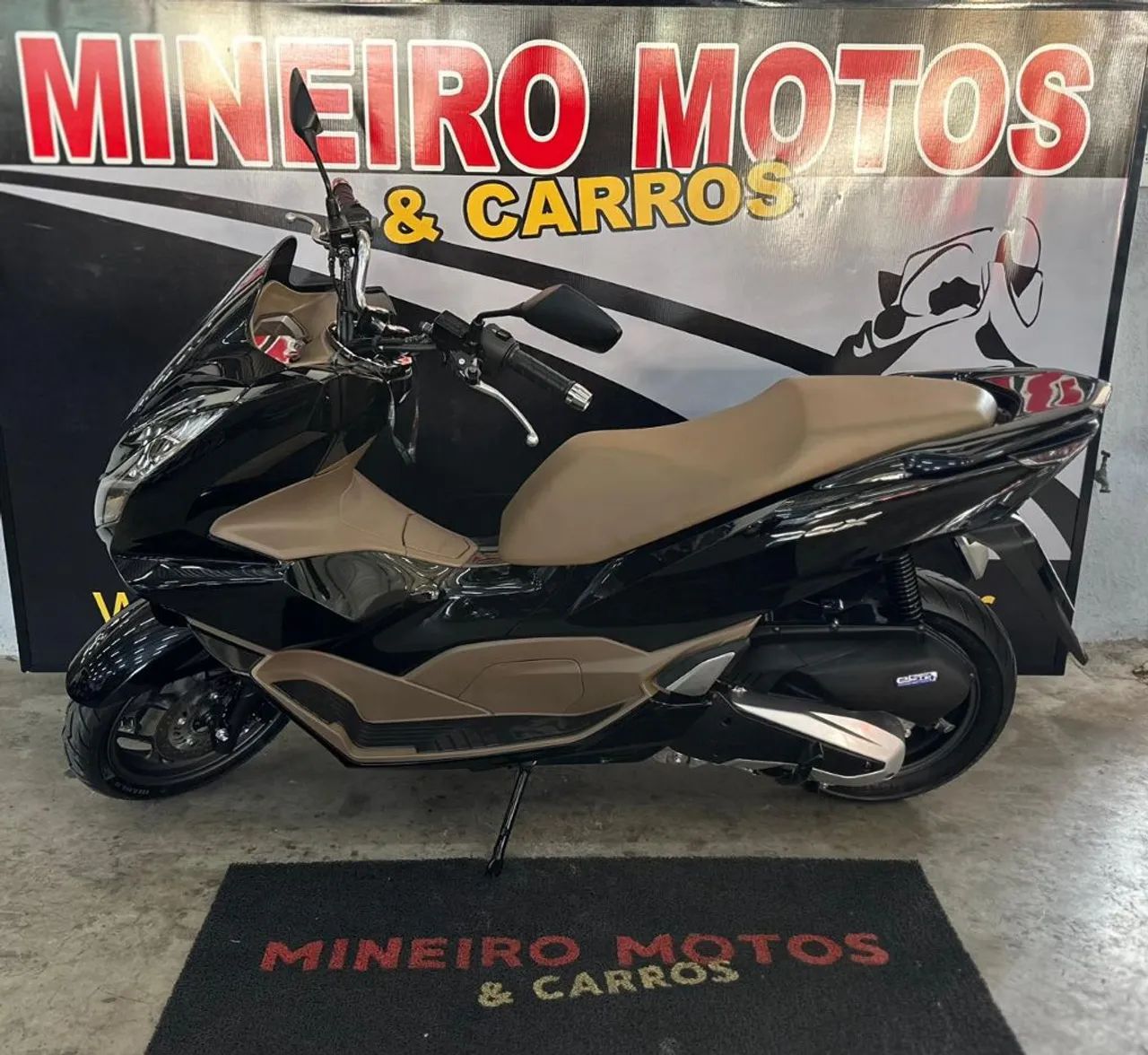 PCX 160 DLX - Foto 4