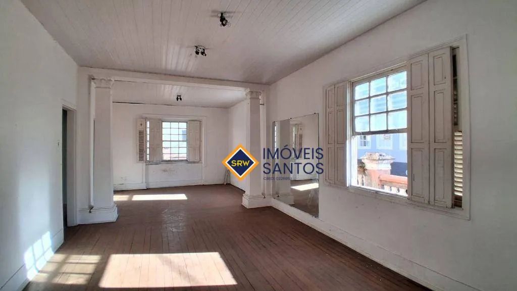CASARÃO HISTÓRICO, COM 270 m², NO CENTRO DE AMPARO. - Foto 3