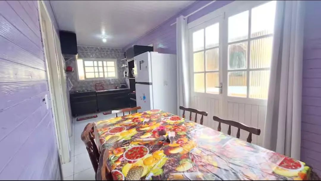 Linda Casa mobiliada, 2 Dorm, 2 banheiros, completa mobiliada. - Foto 5