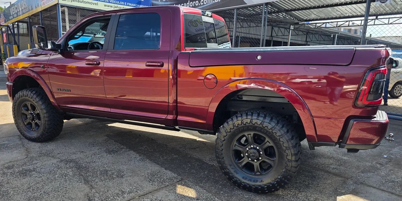 Ram 2500 Laram. 6.7 Night ED. TB CD 4X4 DIE 2021 - Foto 6