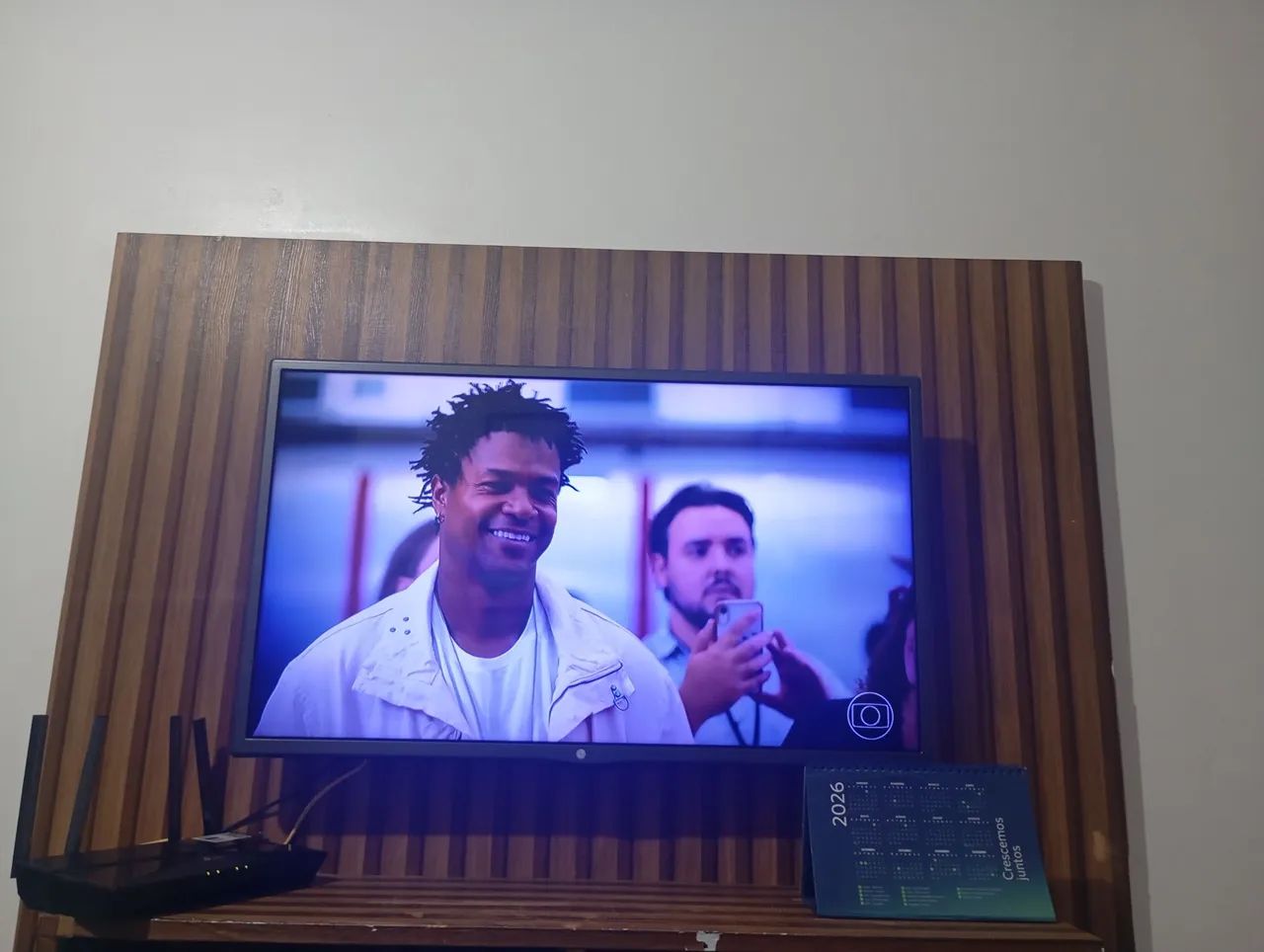 Tv32 polegadas barato p sair logo - Foto 3