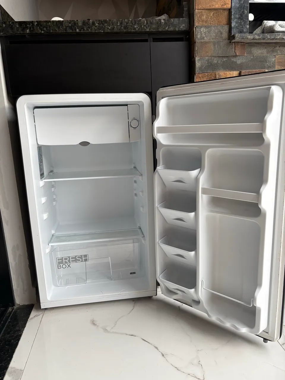 frigobar Preto / Midea Retrô - Foto 4