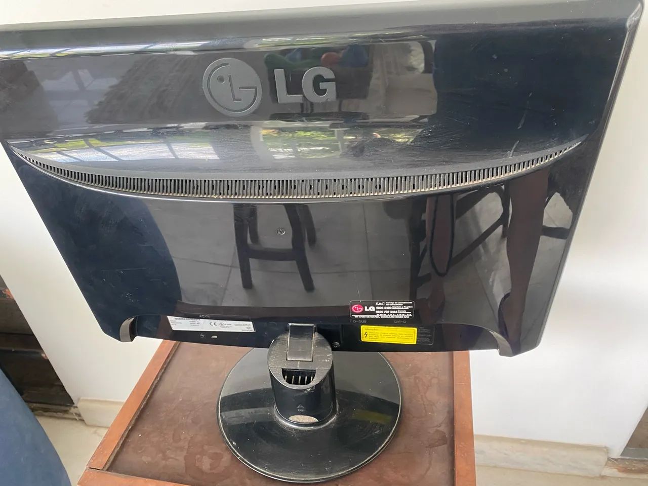 Monitor LG Flatron W2252TQ de 22 polegadas que não liga - Foto 5
