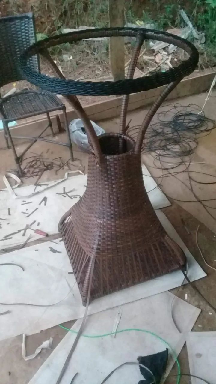 Conjunto de mesa com banquetas  - Foto 3