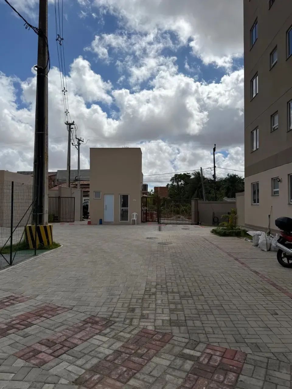 APARTAMENTO DE REPASSE NO PRIMEIRO ANDAR COM VARANDA E ÁREA DE LAZER - Foto 5