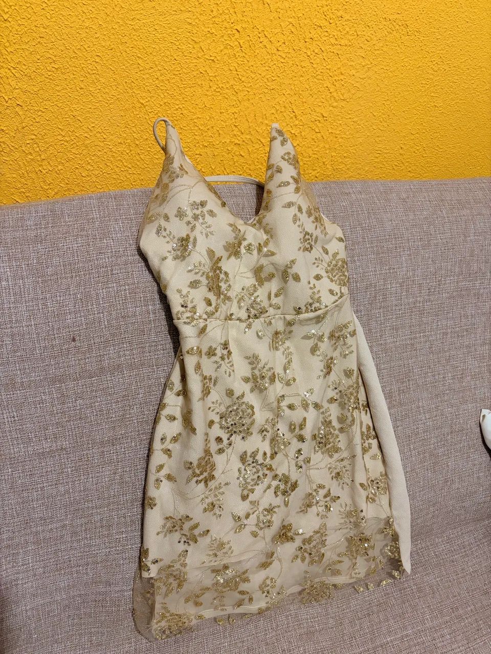 Vestido Brilhoso  - Foto 2