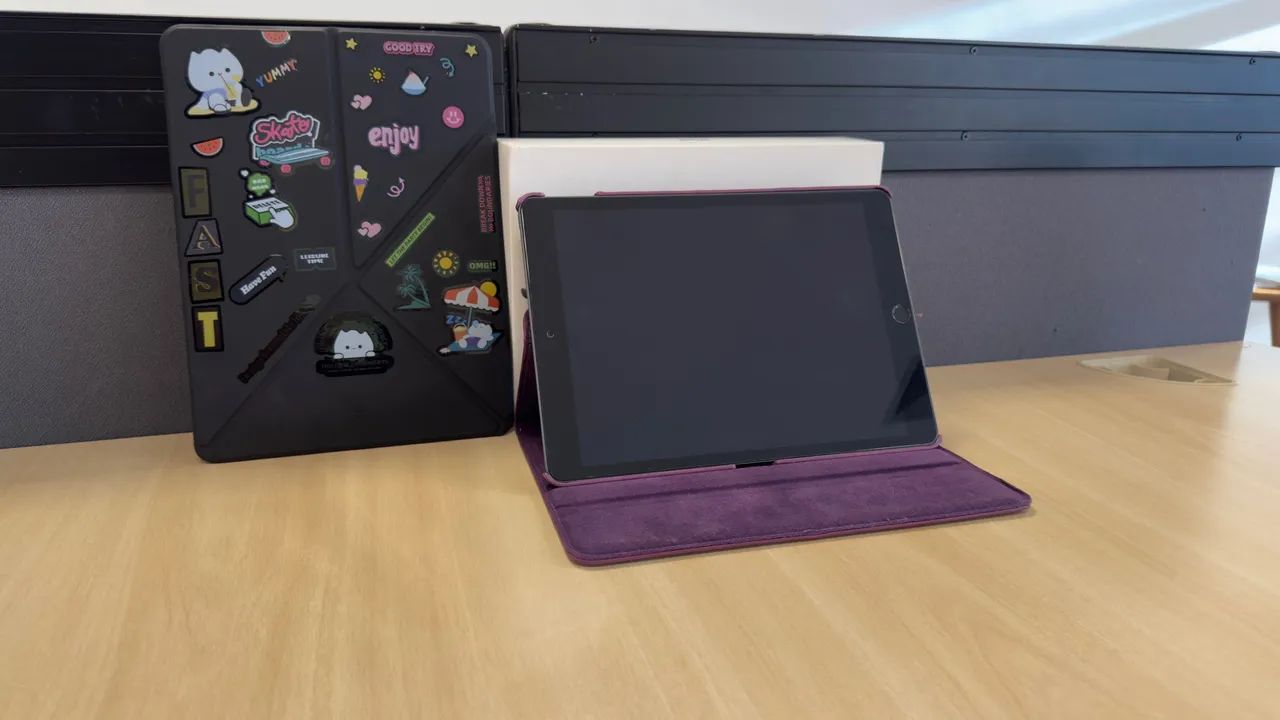 iPad em Perfeito Estado + Caixa Original + Capas e Acessórios - Foto 5