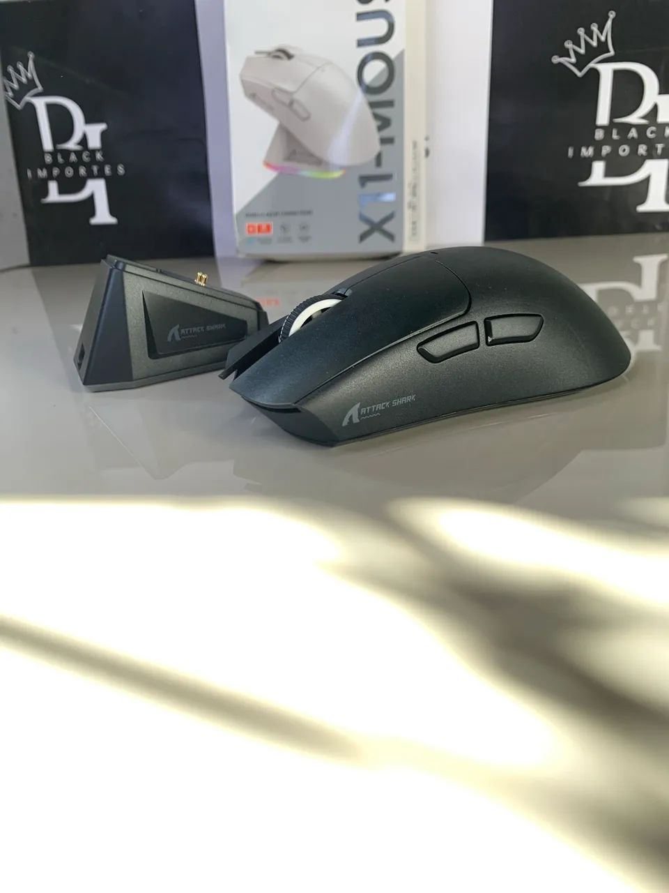 Mouse Gamer Attack Shark X11 - Sem Fio, Bluetooth e Base de Carregamento