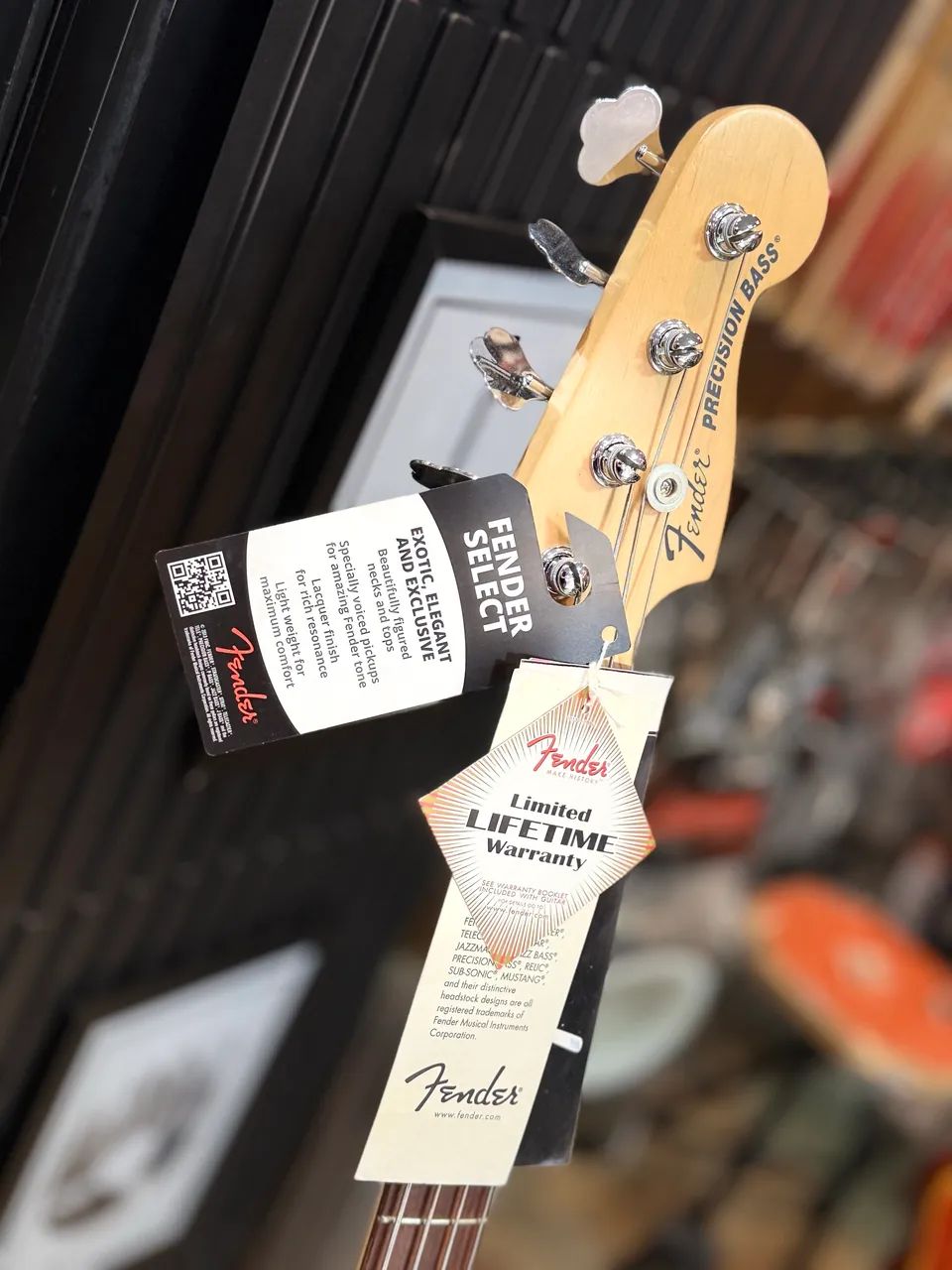 Baixo Fender Precision Bass USA Special - Instrumentos musicais