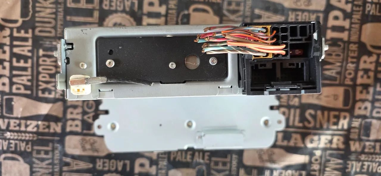 Rádio original WV FOX - Peças para carros, vans e utilitários