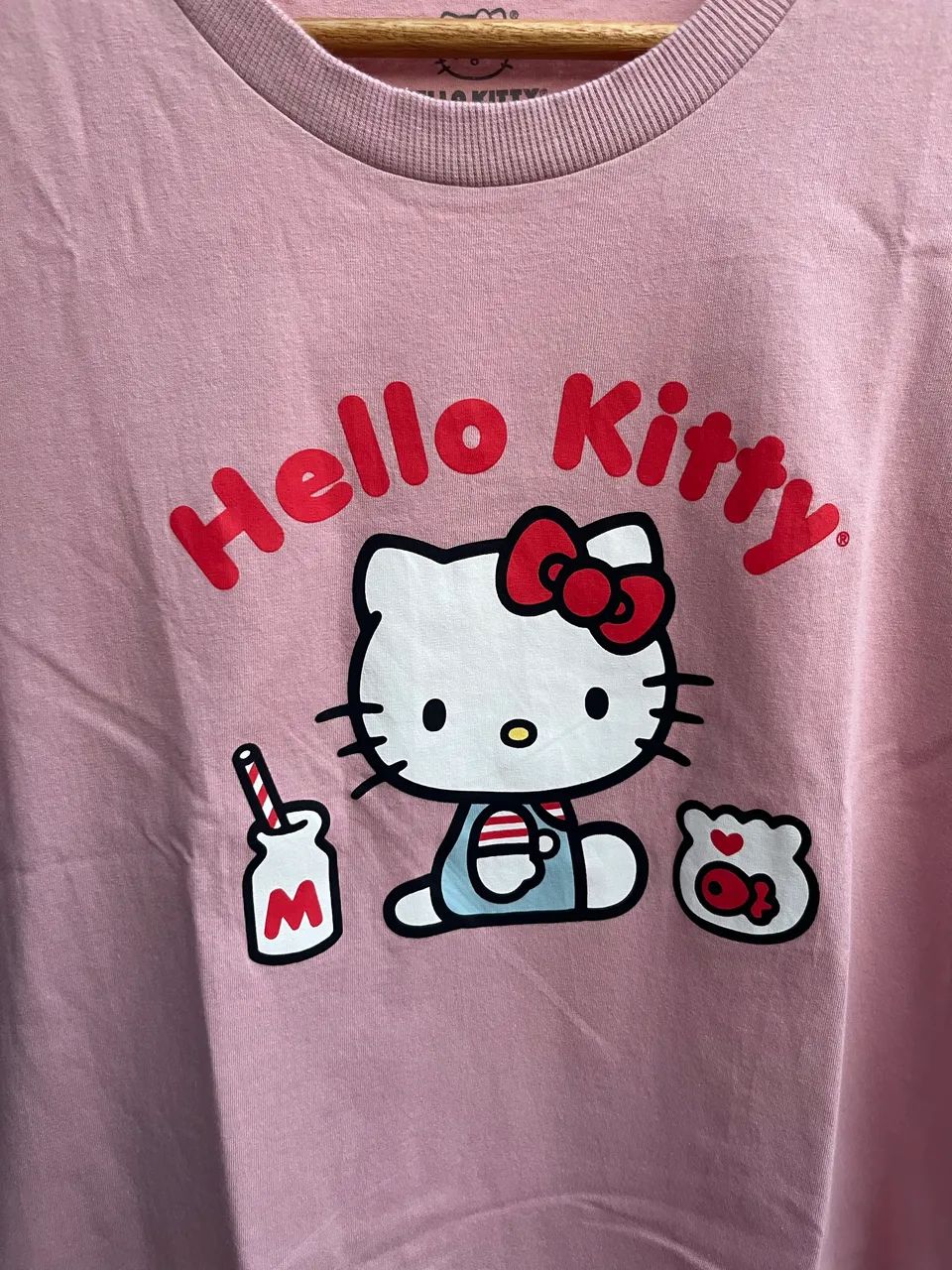 Camiseta Hello Kitty - Foto 2
