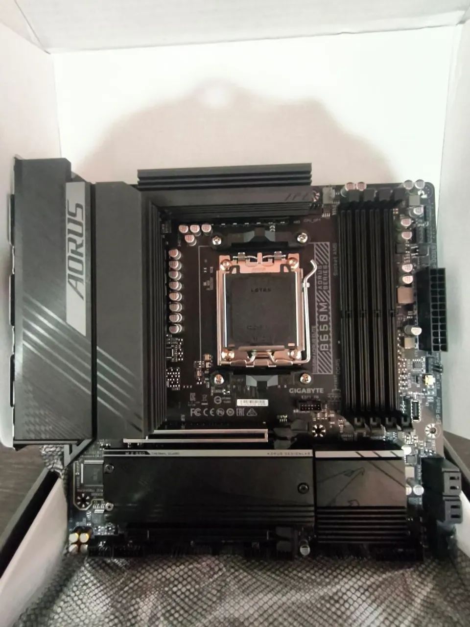 Placa mãe Aorus B650M - Foto 5