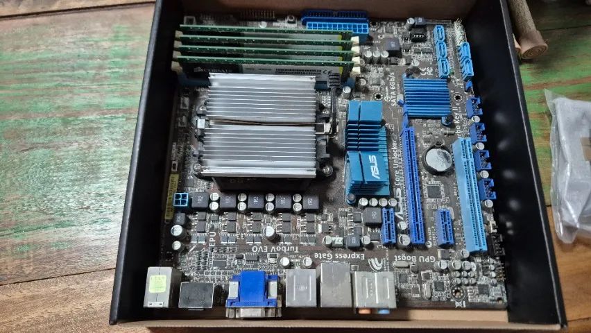 KIT Motherboard, CPU, RAM (usado)