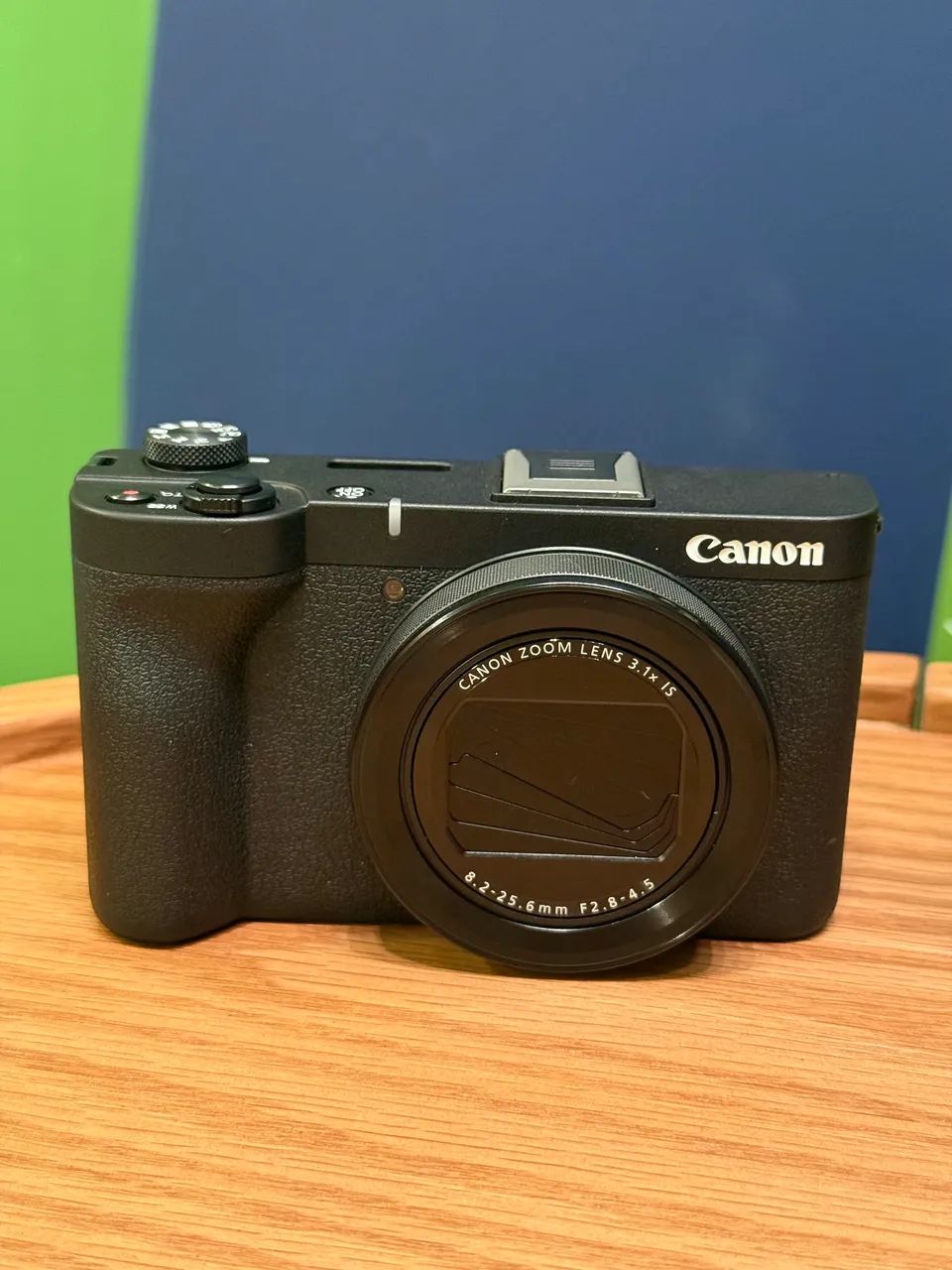 Canon PowerShot V1 nova 