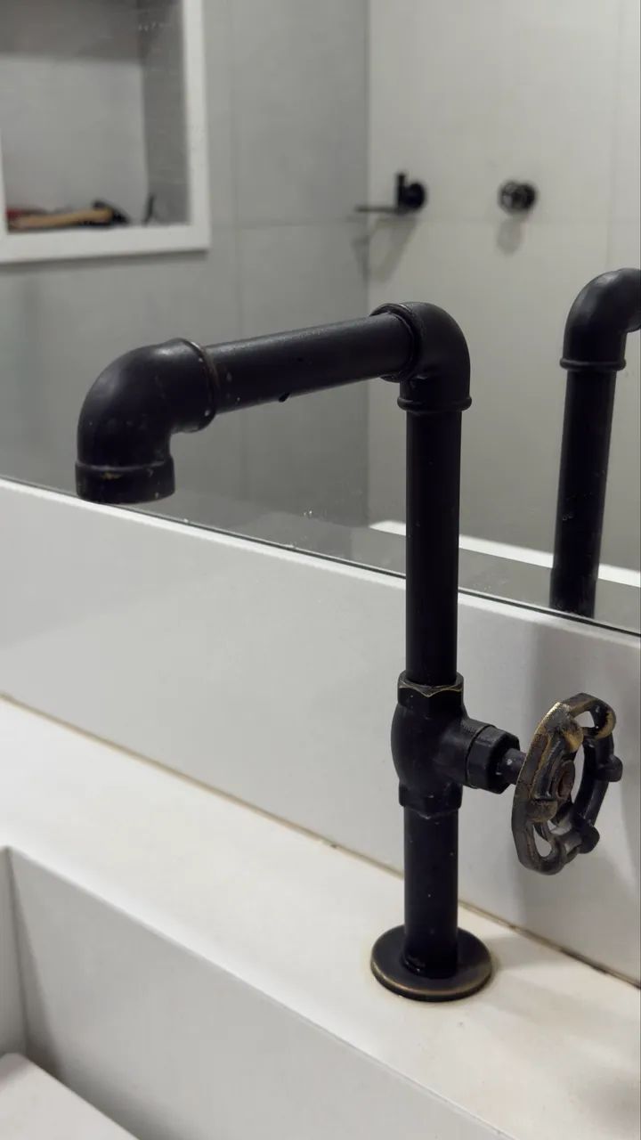 Bathroom Faucets.65203909612801121