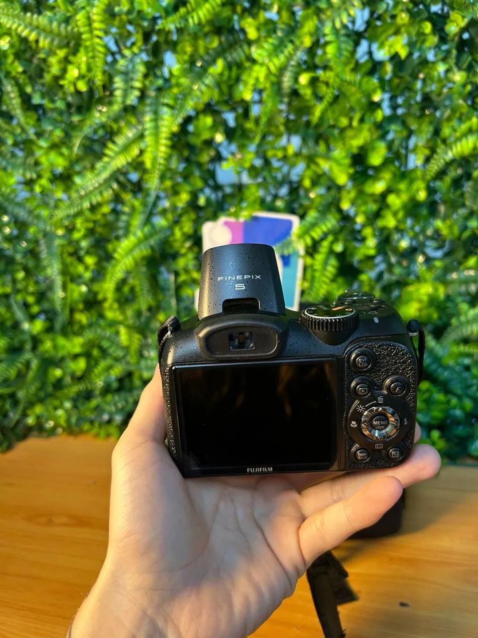 Câmera fotográfica Fujifilm FinePix S  14 MP  Acompanha pilhas recarregáveis  - Foto 3