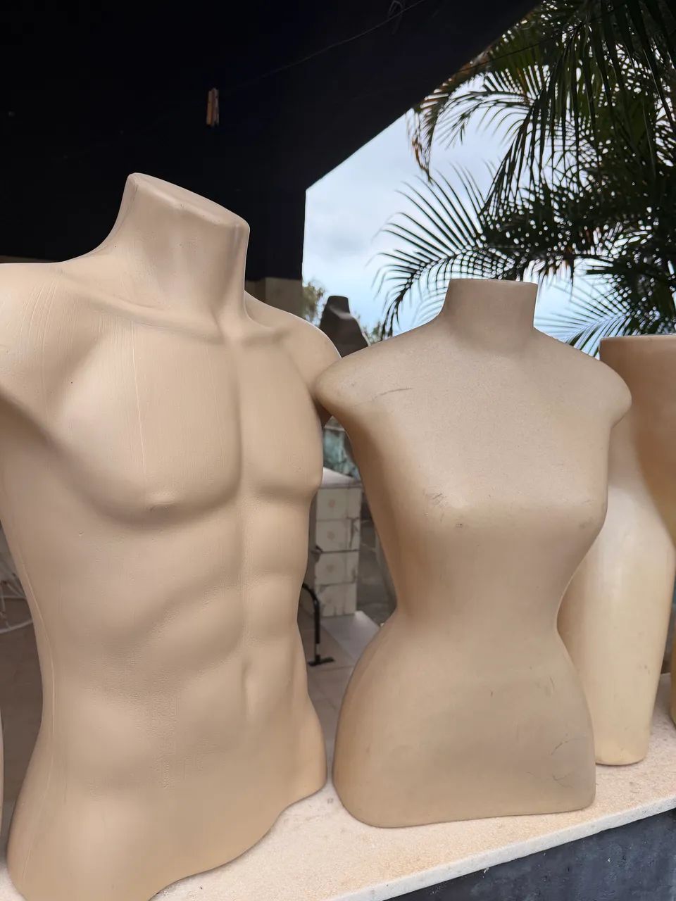 Kit com 6 Manequins para Loja - Busto e Parte Inferior - Usados - Foto 5