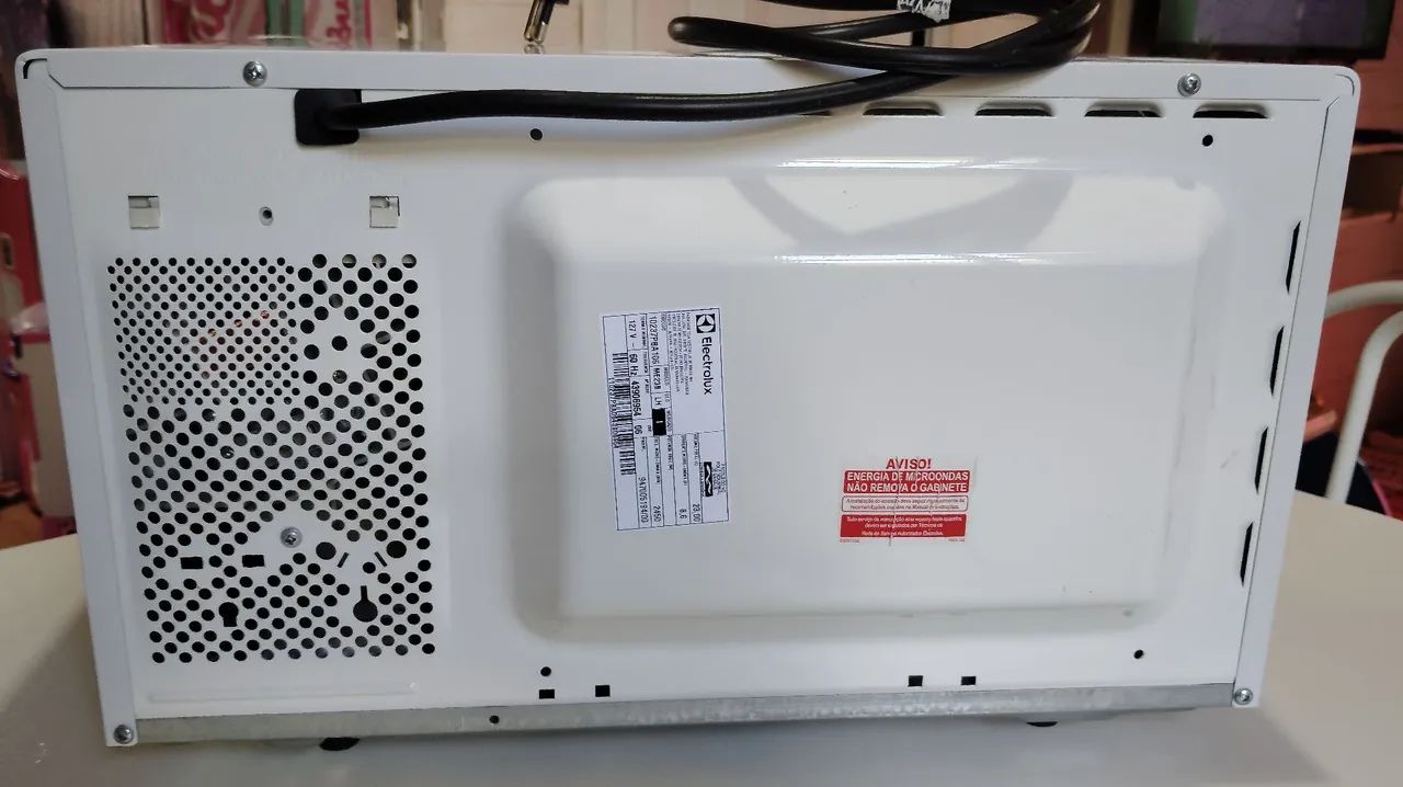 Microondas Electrolux semi-novo 1 ano de uso  - Foto 5