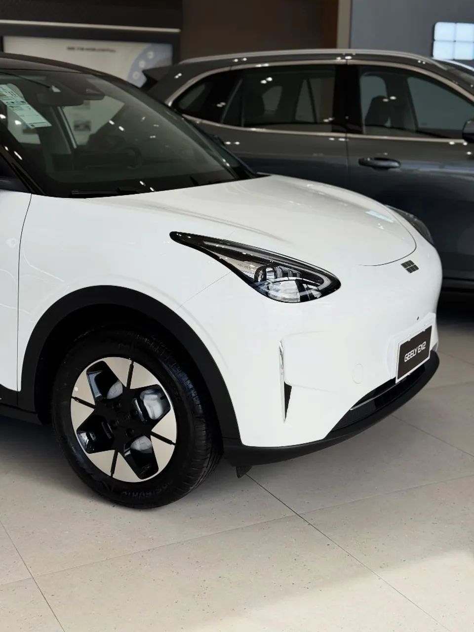 Geely EX2 Pro 2027 - Foto 2