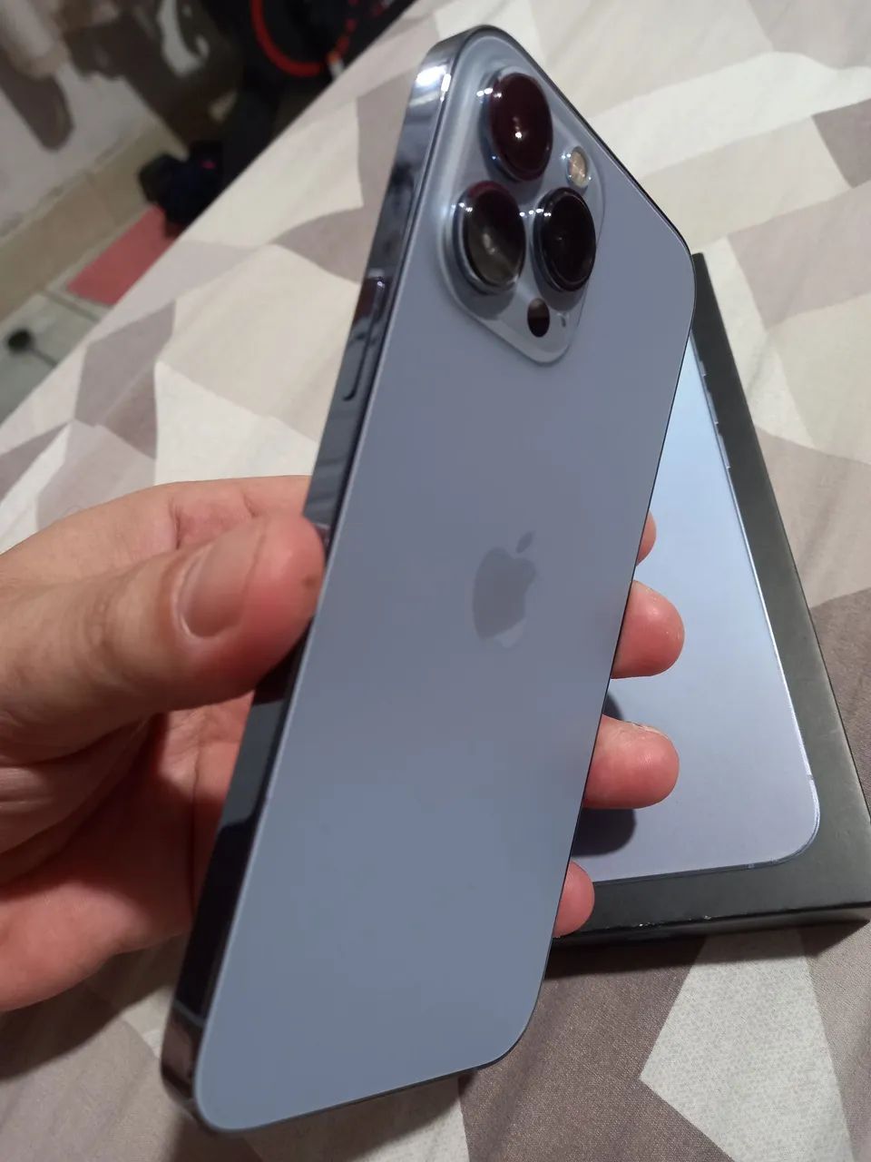 Vendo ou troco iPhone 13 Pro Max 128gb  - Foto 2
