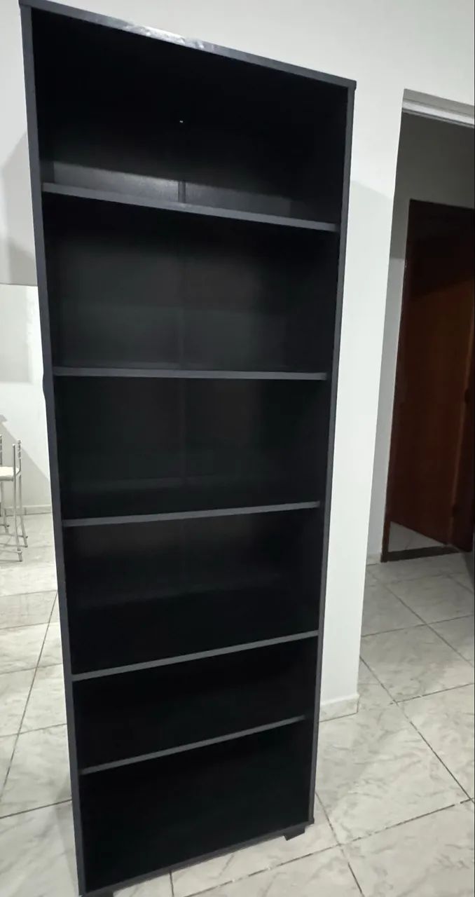 Vendo urgente ! Livreiro