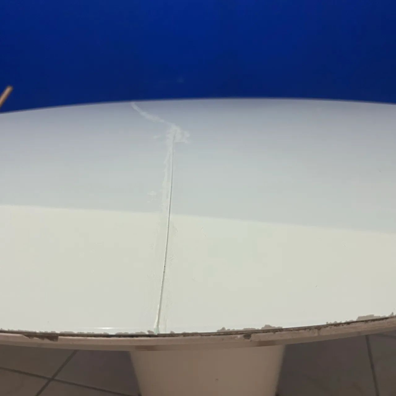 Mesa redonda de madeira com tampão de vidro - Foto 3