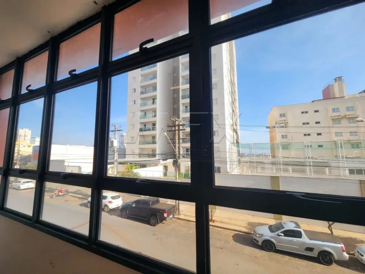 Galeria Comercial Trianon / salas - Foto 2