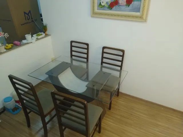 Mesa 1,30 x 0,80 com 4 cadeiras - Foto 2
