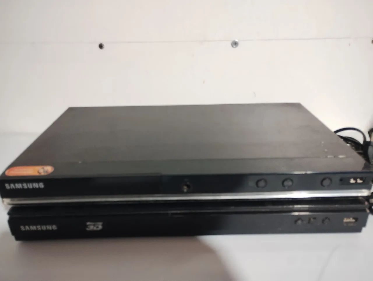 1Blu Ray e  1 dvd Samsung 