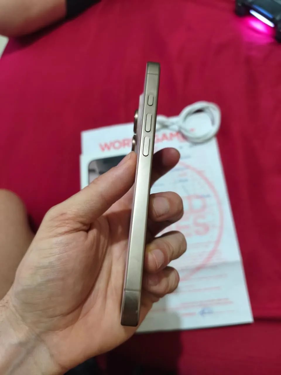 Iphone 16 Pro - Foto 3