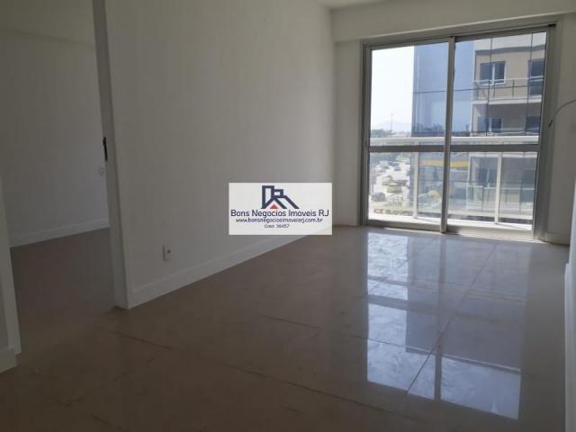 Apartamento para Venda em Rio de Janeiro, Barra da Tijuca, 2 dormitórios, 1 suíte, 2 banhe