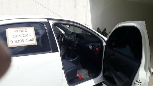 Etios sedã 2015/2016 1.5 4 pneus novos whatsapp - Foto 5