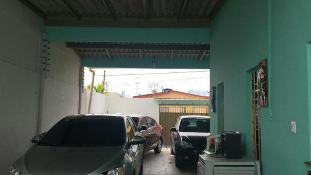 Alugo Linda casa Com Piscina no Parque 10 com 5 Quartos e 2 Suítes - Foto 4