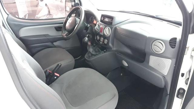 Fiat Doblo Adv. XINGU LOCKER 1.8 Flex - Foto 8