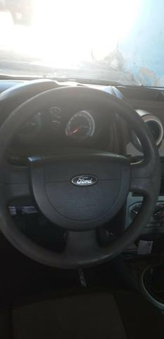 Vendo Ford Fiesta Sedan 2012 1.6 - Foto 4
